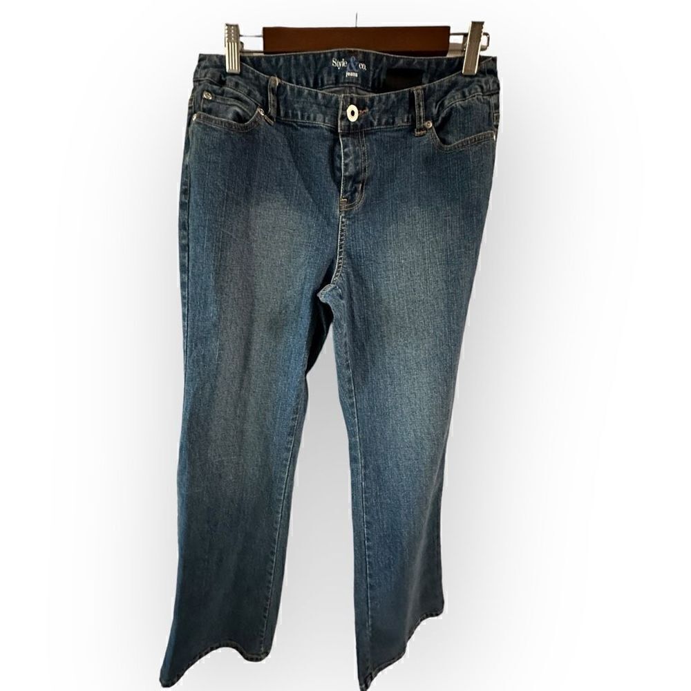 Style & Co. dark wash denim jeans straight leg women’s size 10p